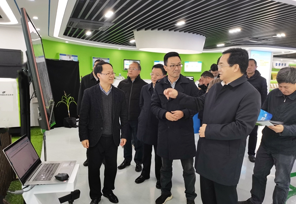 浙江省高兴夫副省长一行莅临浙江粉色视频官网下载股份有限公司参观调研